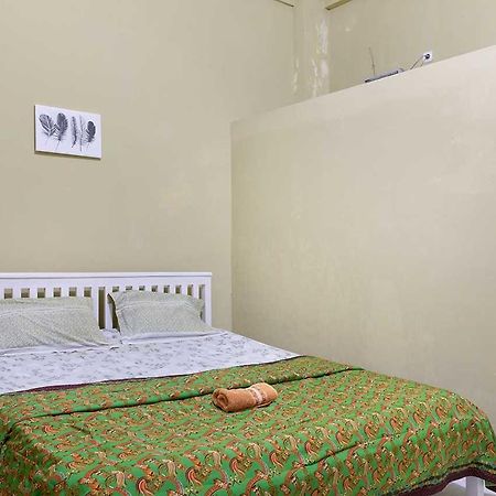 Onong'S Homestay & Cafe Tomohon Экстерьер фото